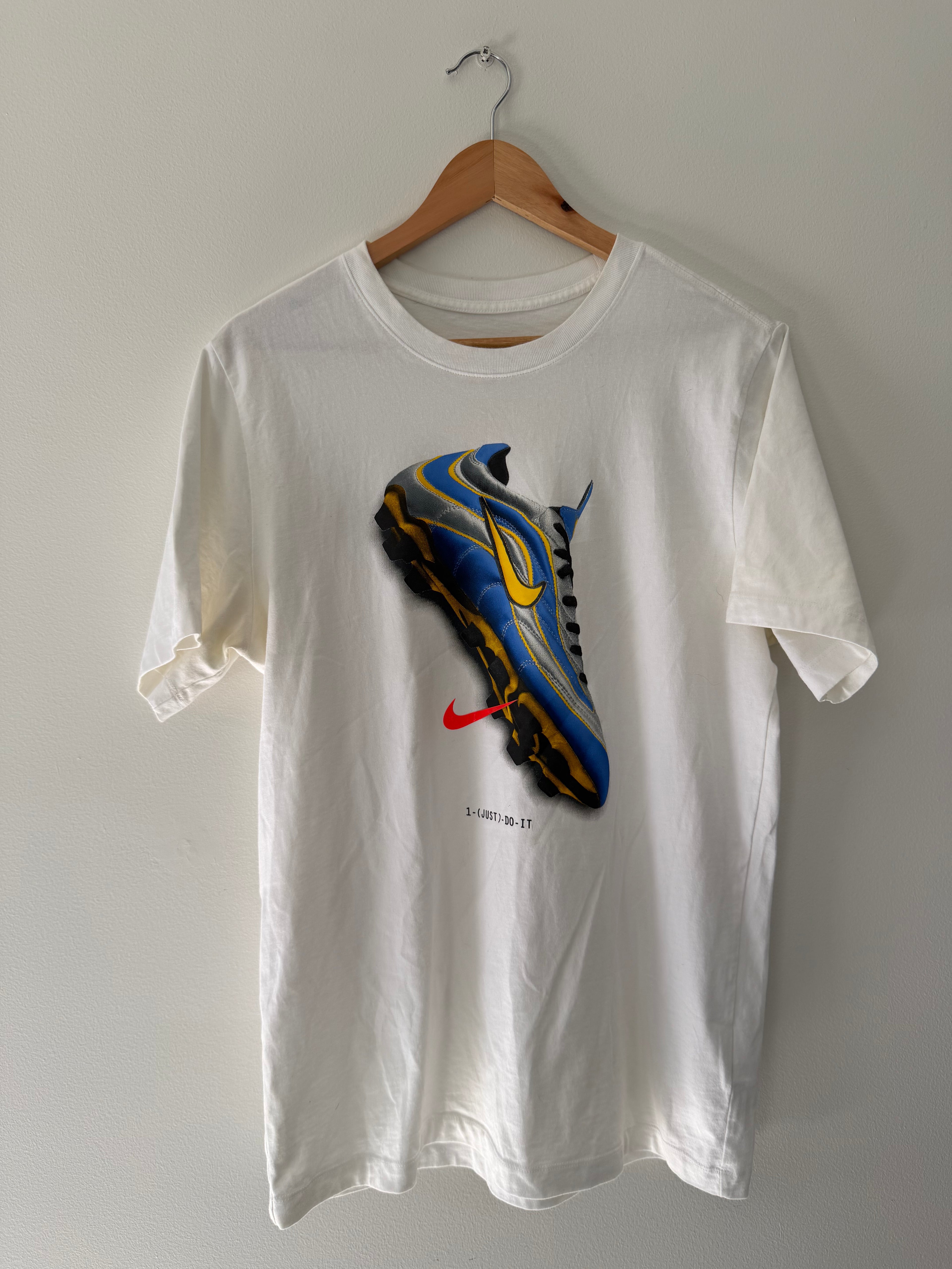 Vintage Nike R9 Mercurial tee