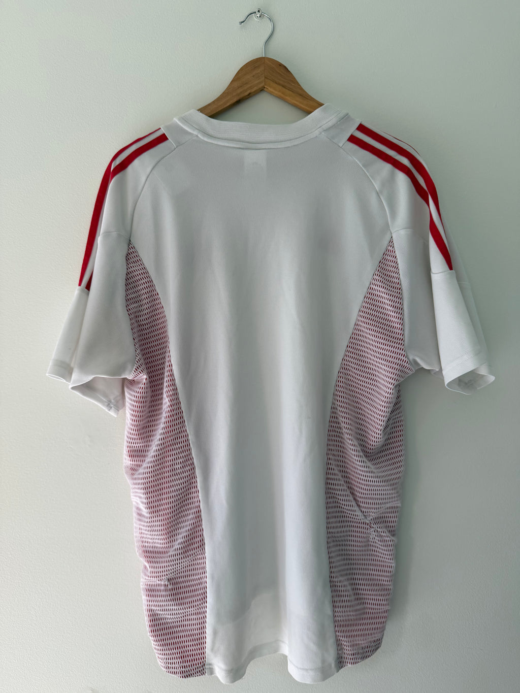 Canada 2002 Away