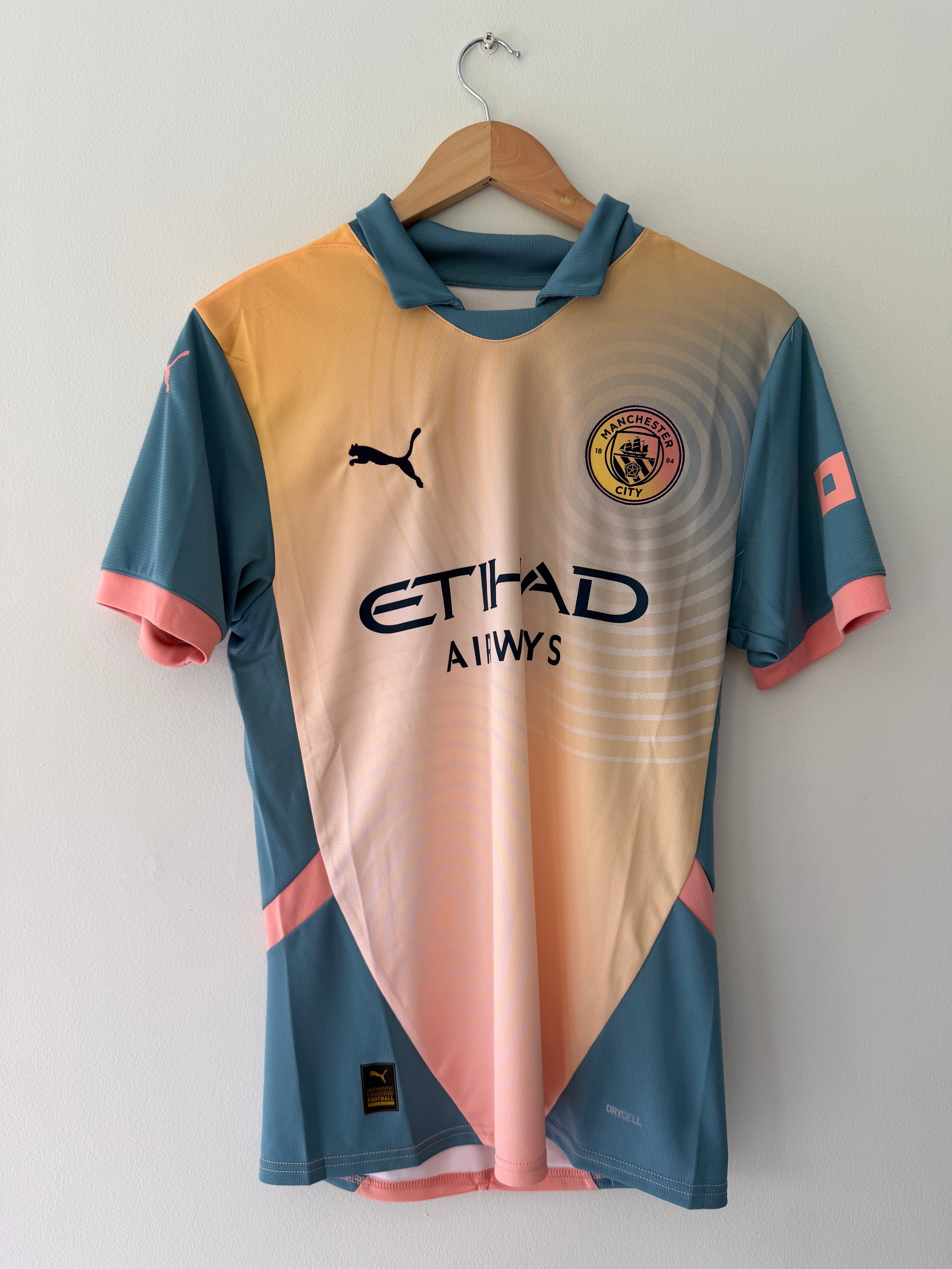 Manchester City 2024/25 Fourth Kit