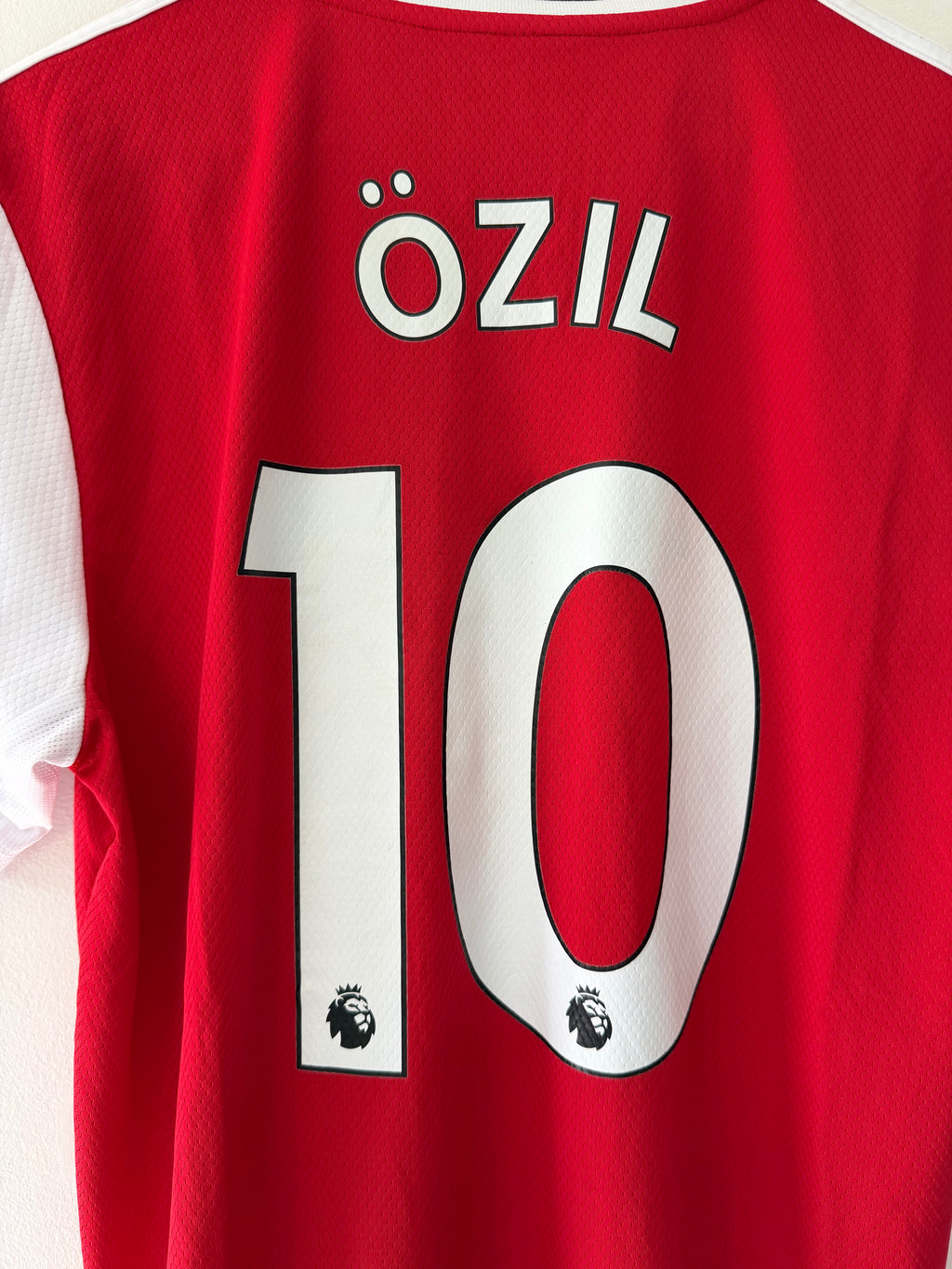 Arsenal 2019/20 Home - Mesut Ozil