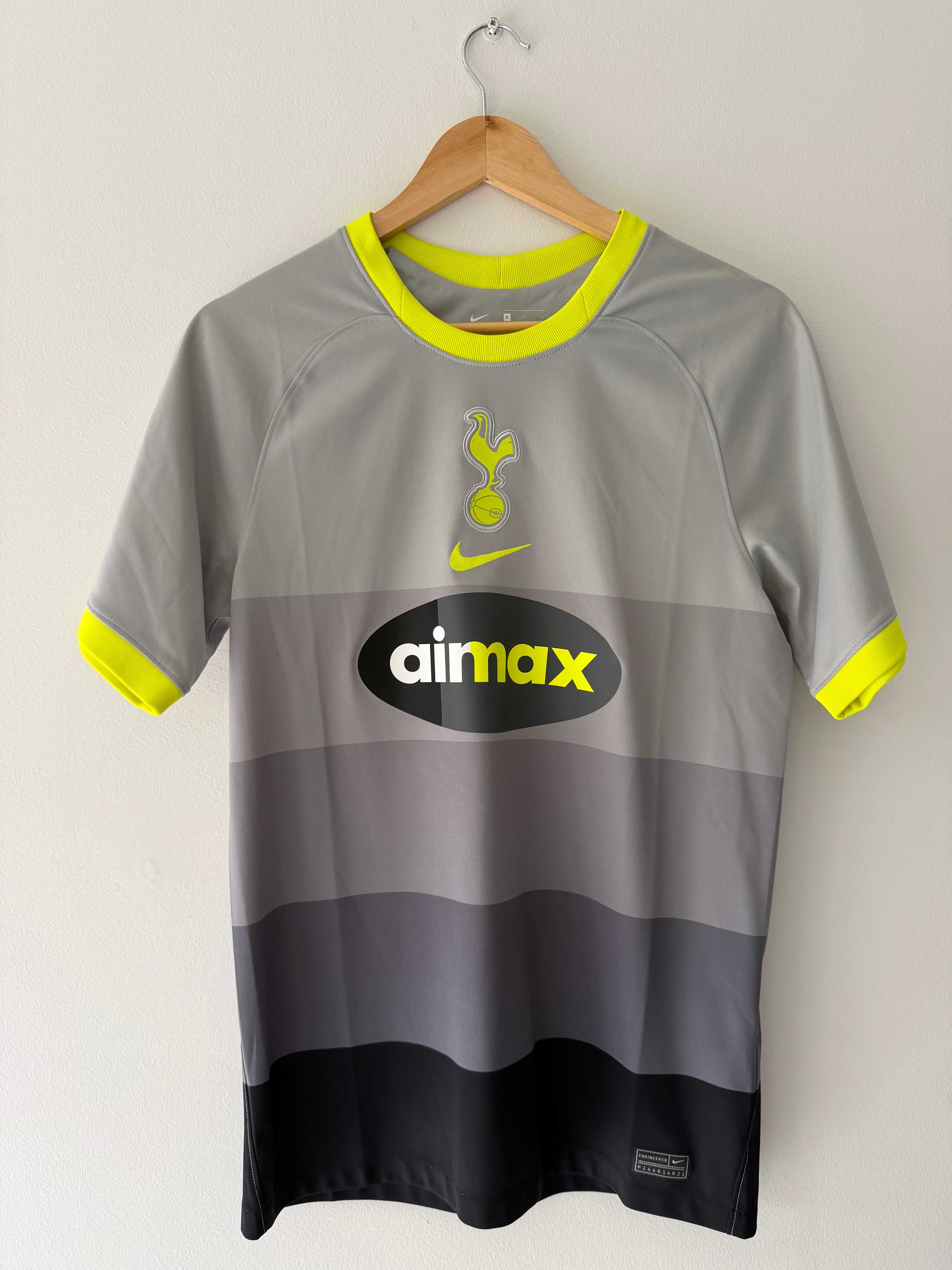 Tottenham 2021/22 Stadium Air Max special edition