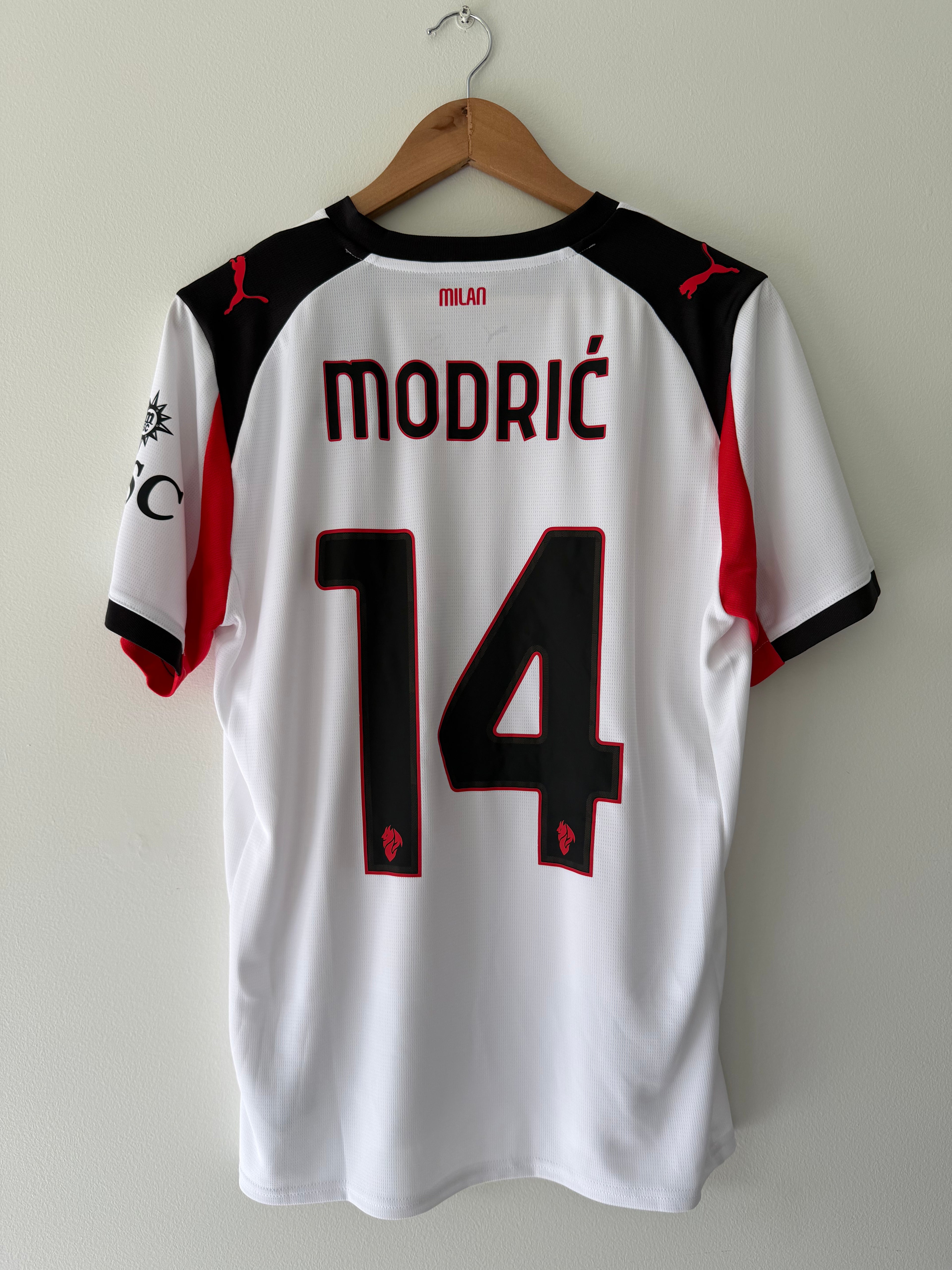 AC Milan 2025/26 Away - Luka Modric