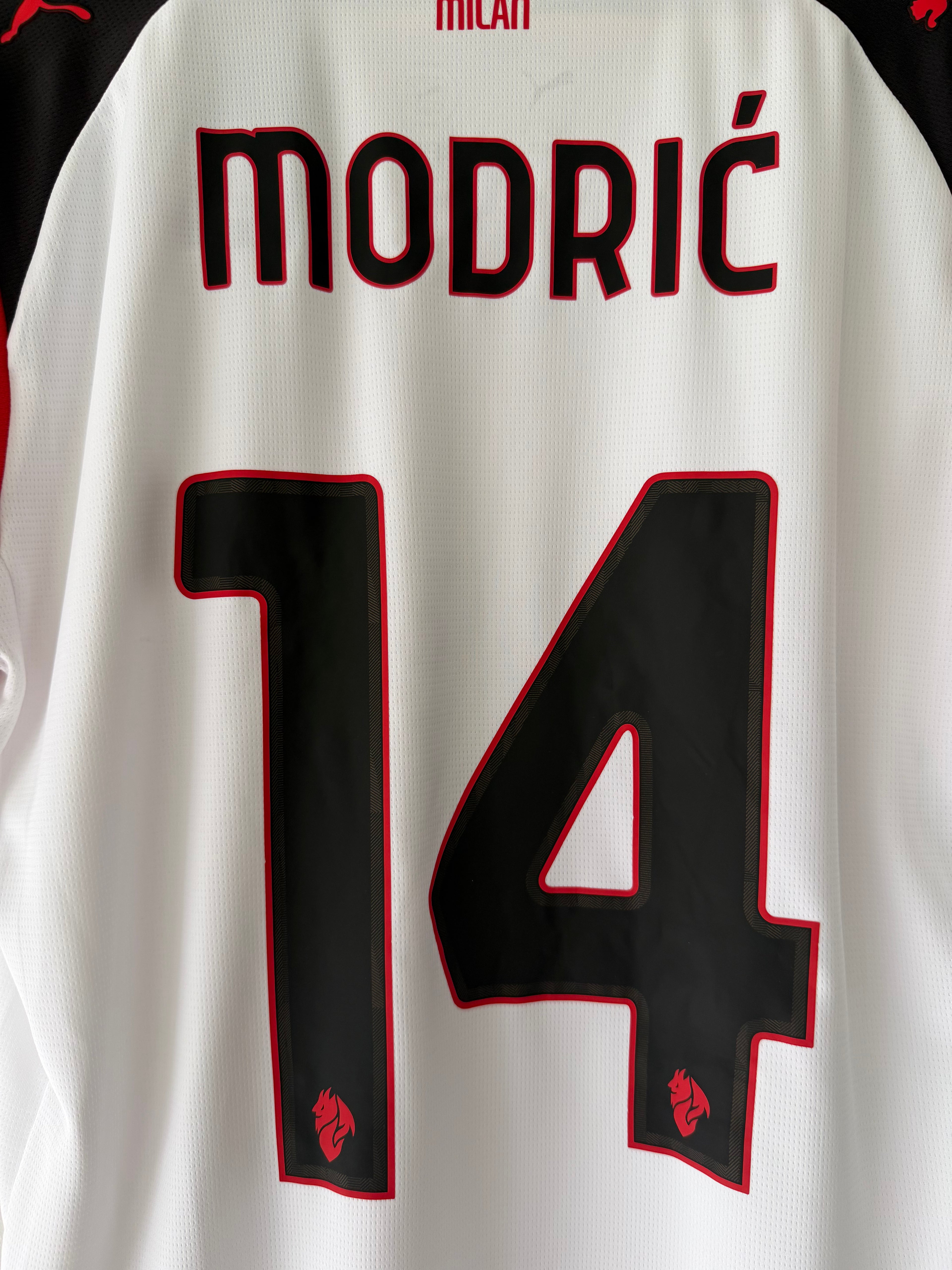 AC Milan 2025/26 Away - Luka Modric