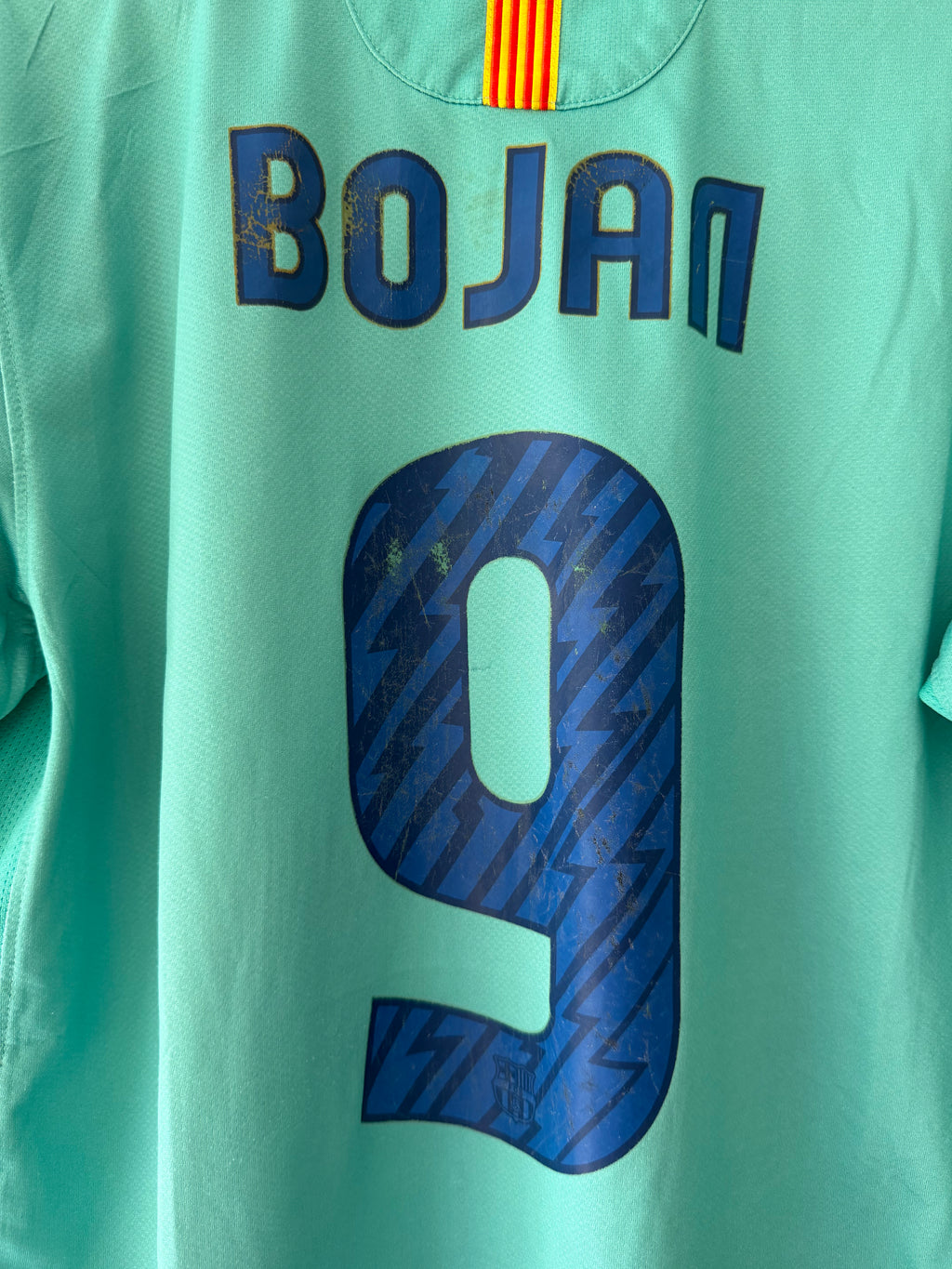 Barcelona 2010/11 Away - Bojan