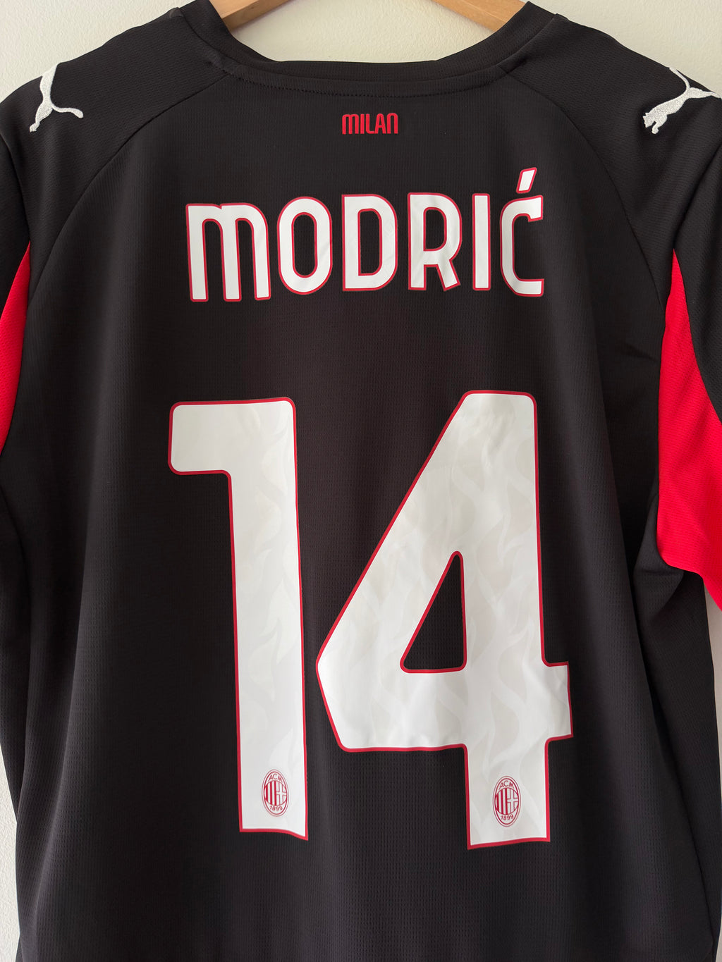 AC Milan 2025/26 Home - Luka Modric
