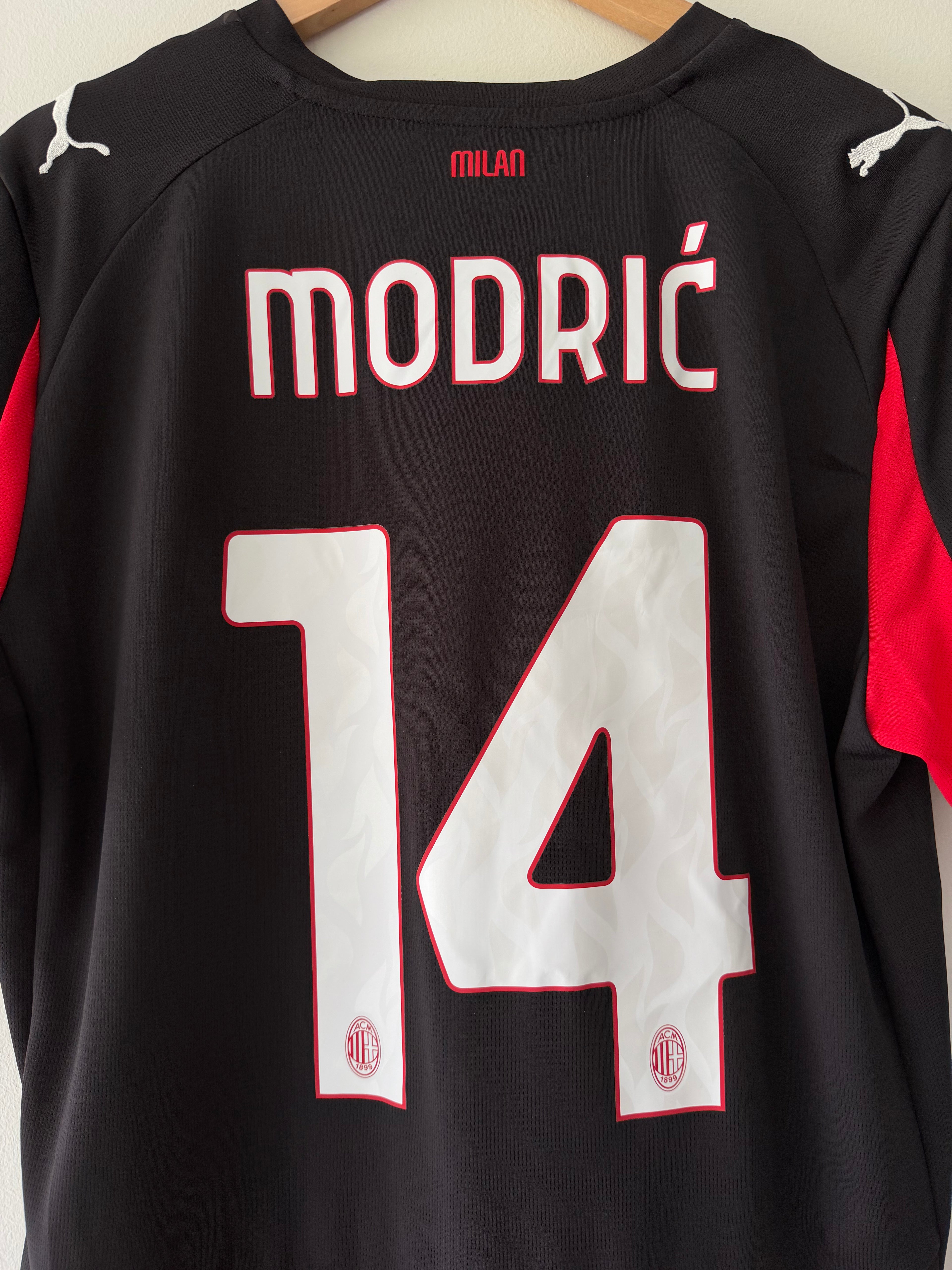 AC Milan 2025/26 Home - Luka Modric