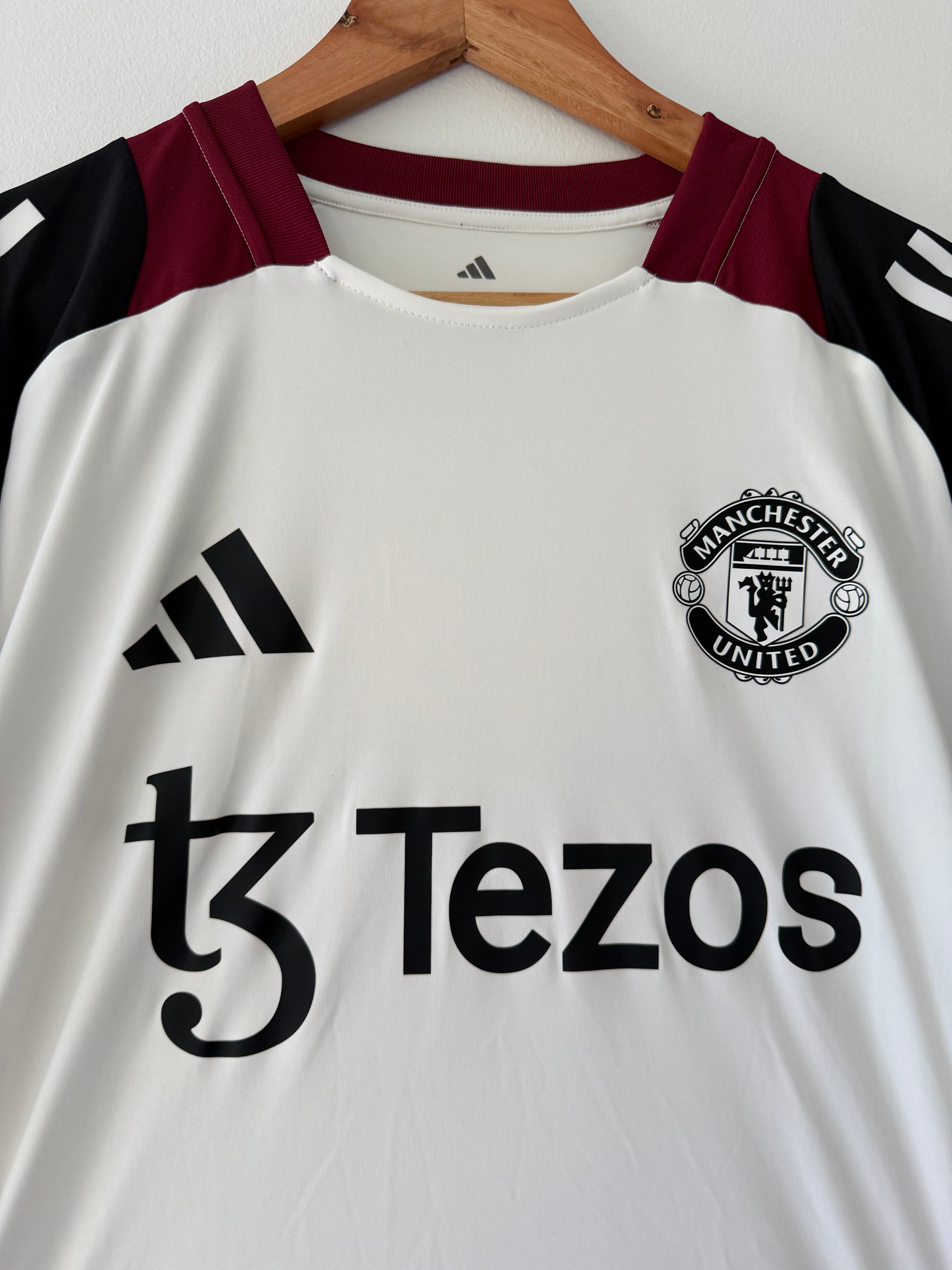Manchester United Tiro 24 Training Jersey