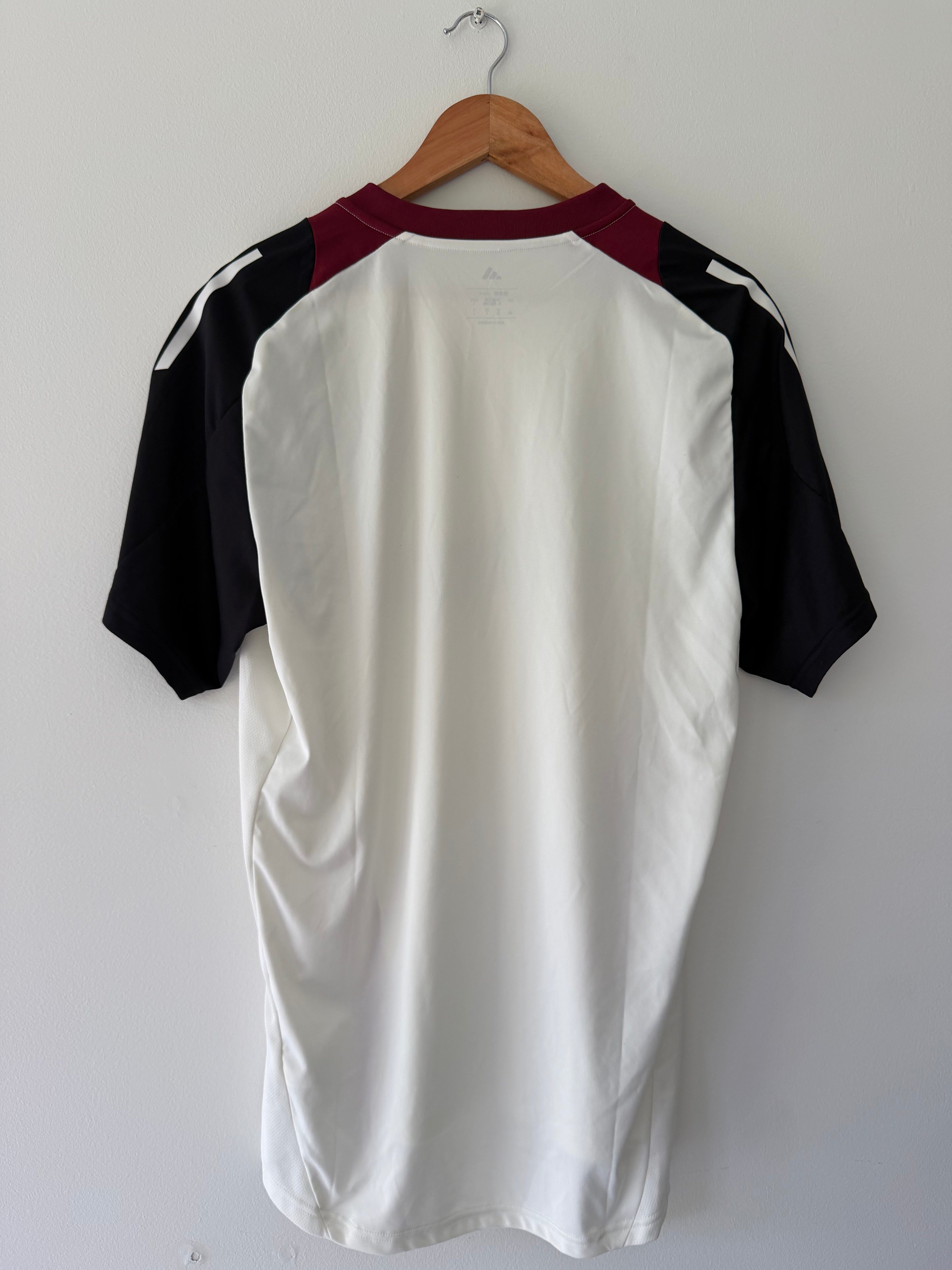 Manchester United Tiro 24 Training Jersey
