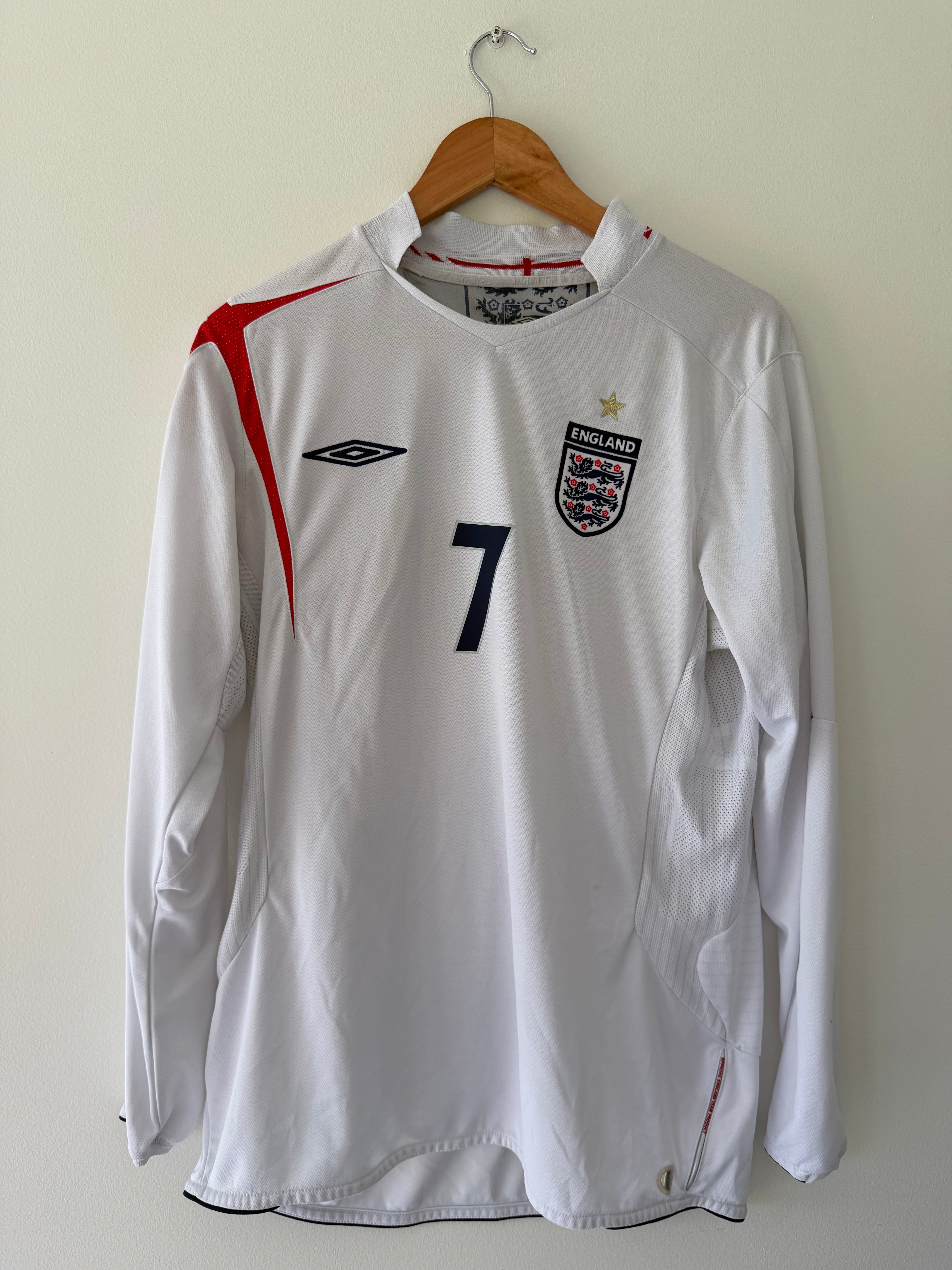 2006 England Home Longsleeve  - David Beckham