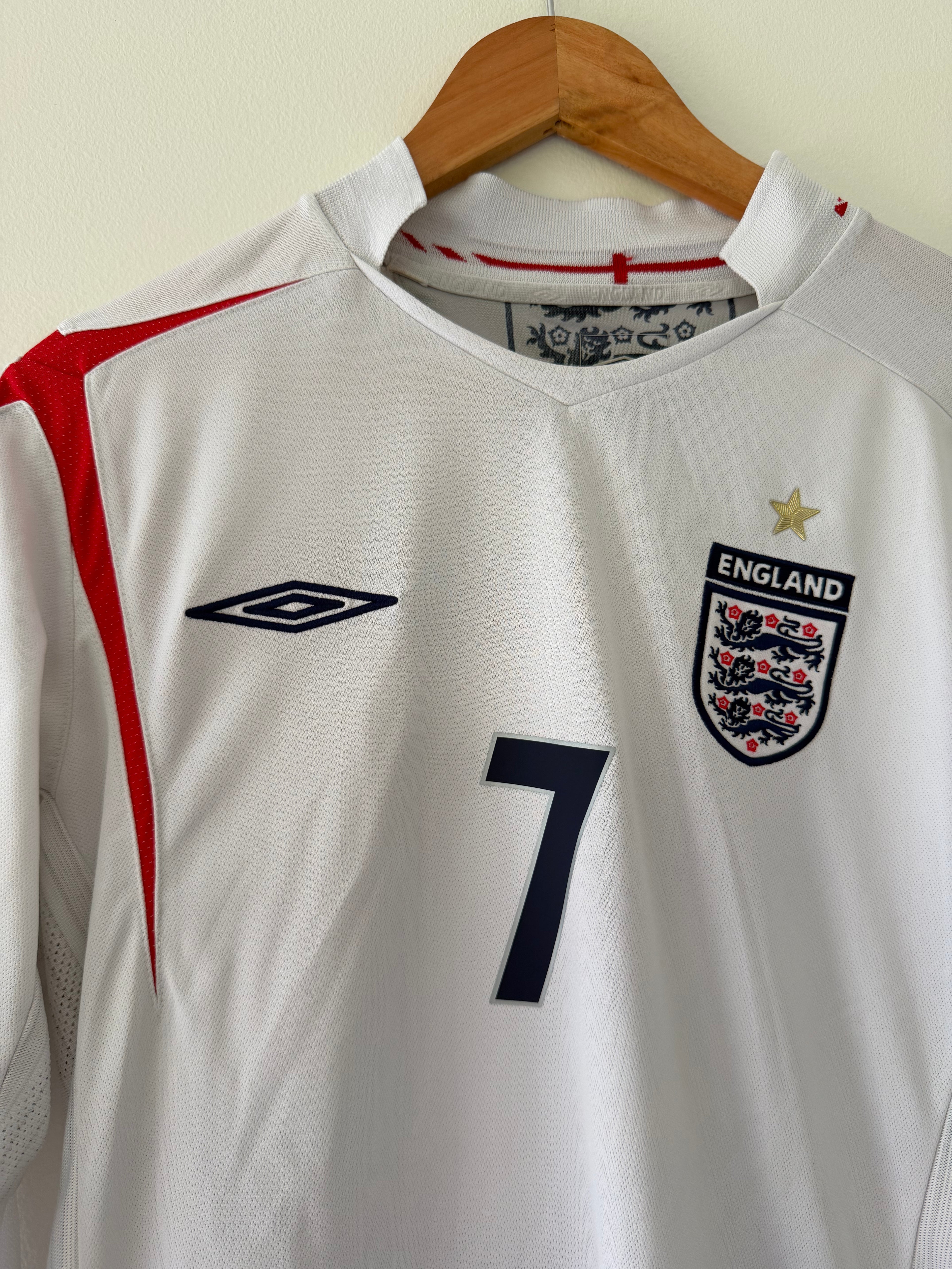 2006 England Home Longsleeve  - David Beckham